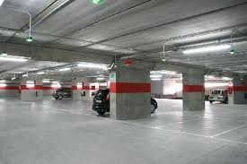 El Parking Plaza La Leña es uno de los mejores aparcamientos de larga estancia cerca del Aeropuerto de Valencia.