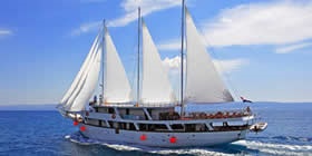 Sailing boat