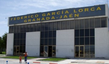 140 vuelos en el Aeropuerto de Granada durante el puente