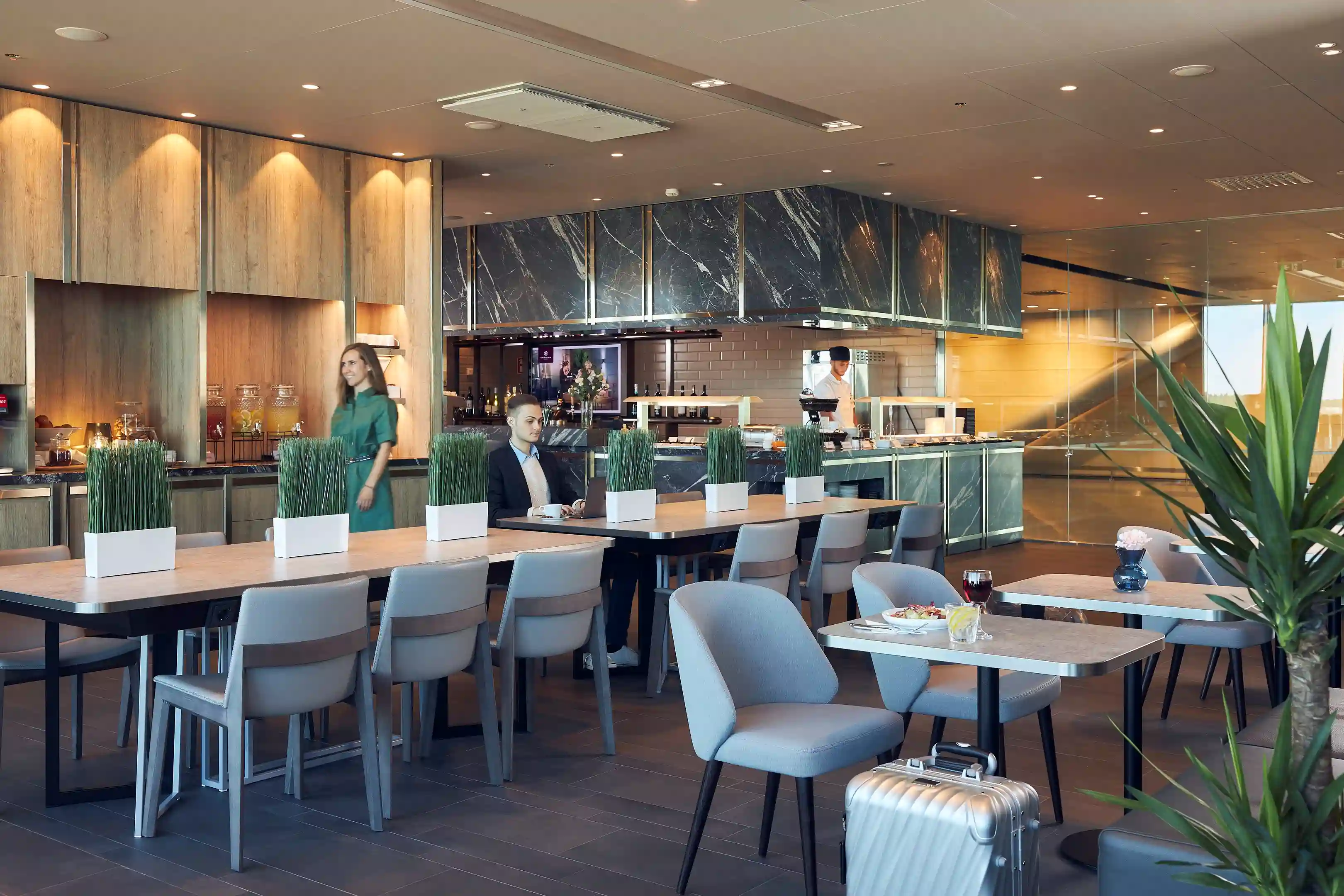 Food Area Lounge Departures HEL