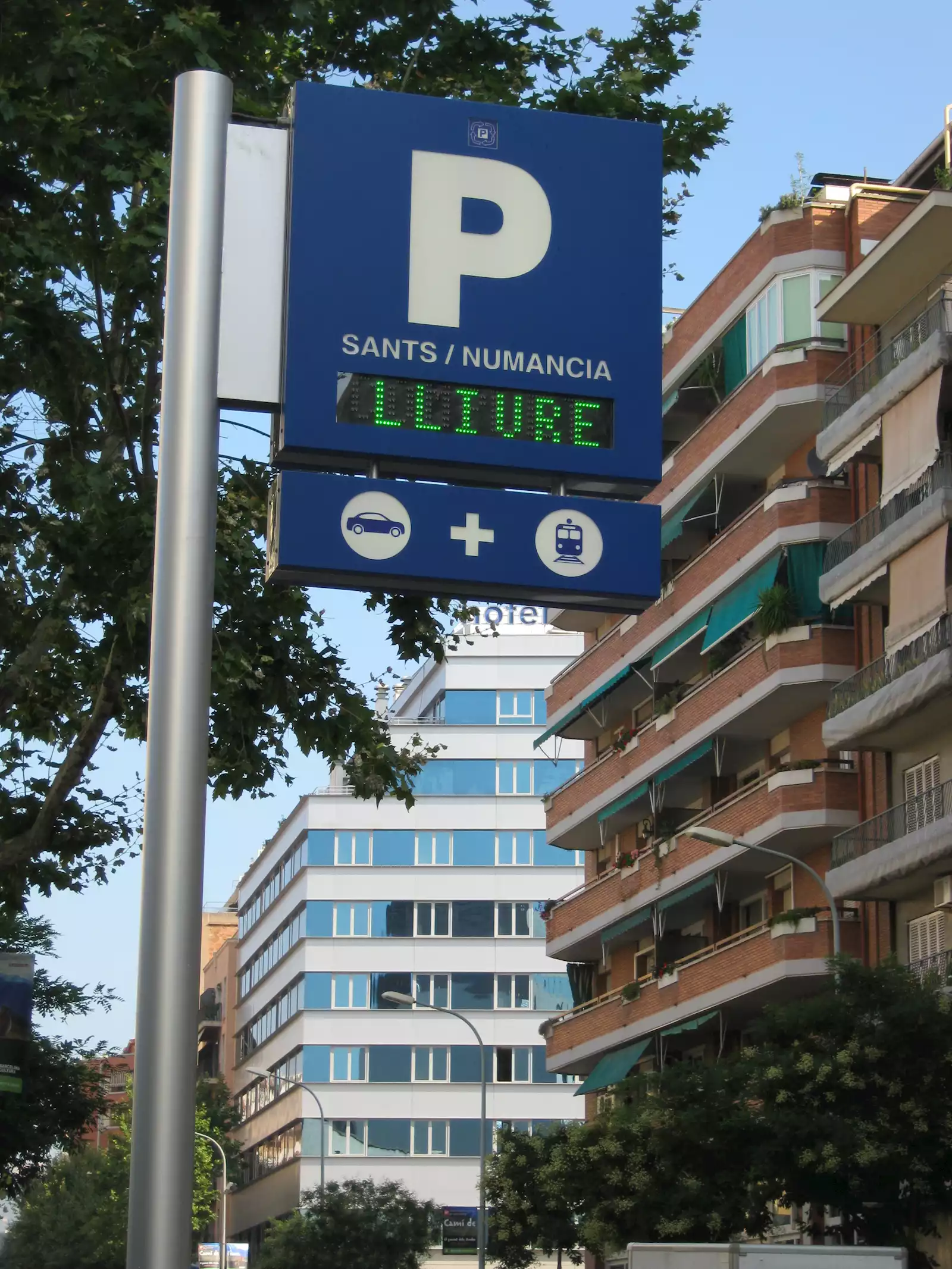 aparcamiento sants numancia barcelona