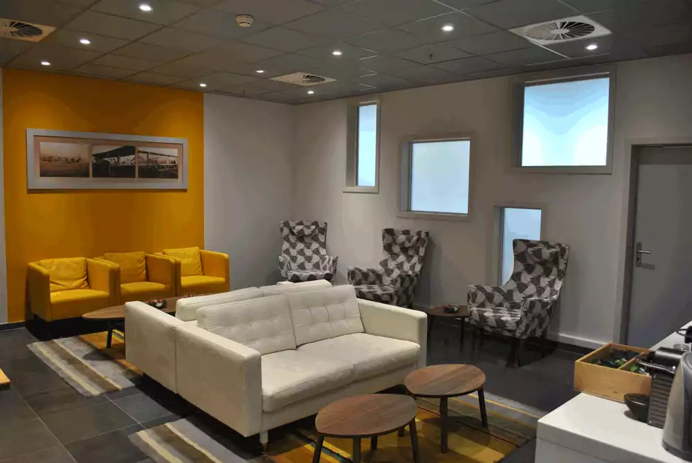 CRL Charleroi Airport T1 LOUNGE